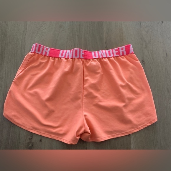Under Armour women’s loose fit orange & pink athletic shorts large - Picture 8 of 8